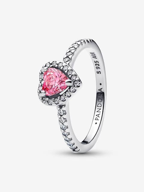 Elevated heart ring